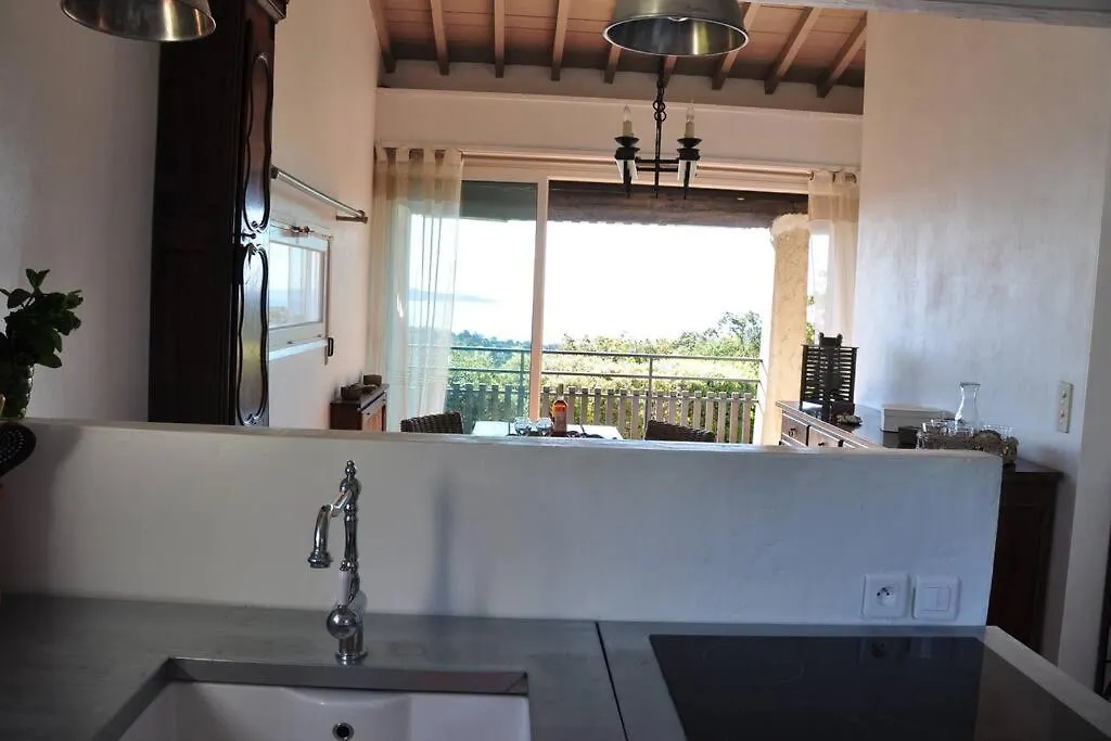 Villa Abeille : Douces Vacances D'Ete Avec Vue Mer Cavalaire-sur-Mer France