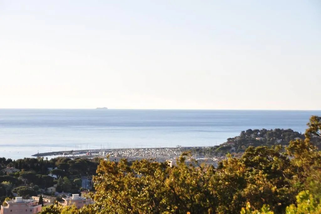 Villa Abeille : Douces Vacances D'Ete Avec Vue Mer Cavalaire-sur-Mer