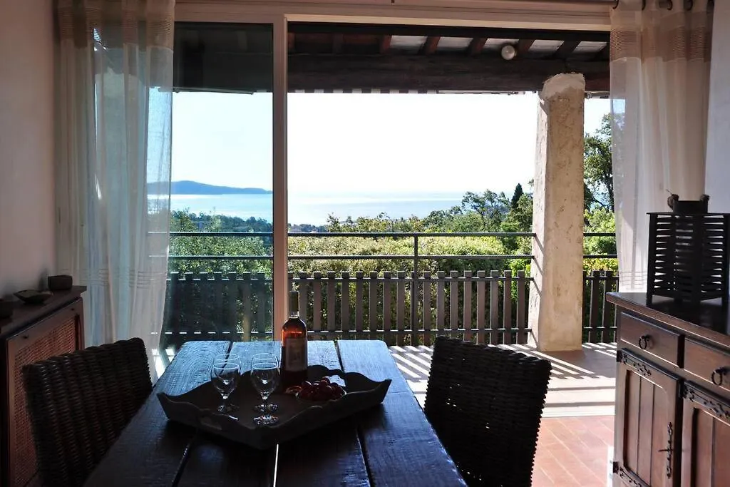 Villa Abeille : Douces Vacances D'Ete Avec Vue Mer Cavalaire-sur-Mer 0*,  France